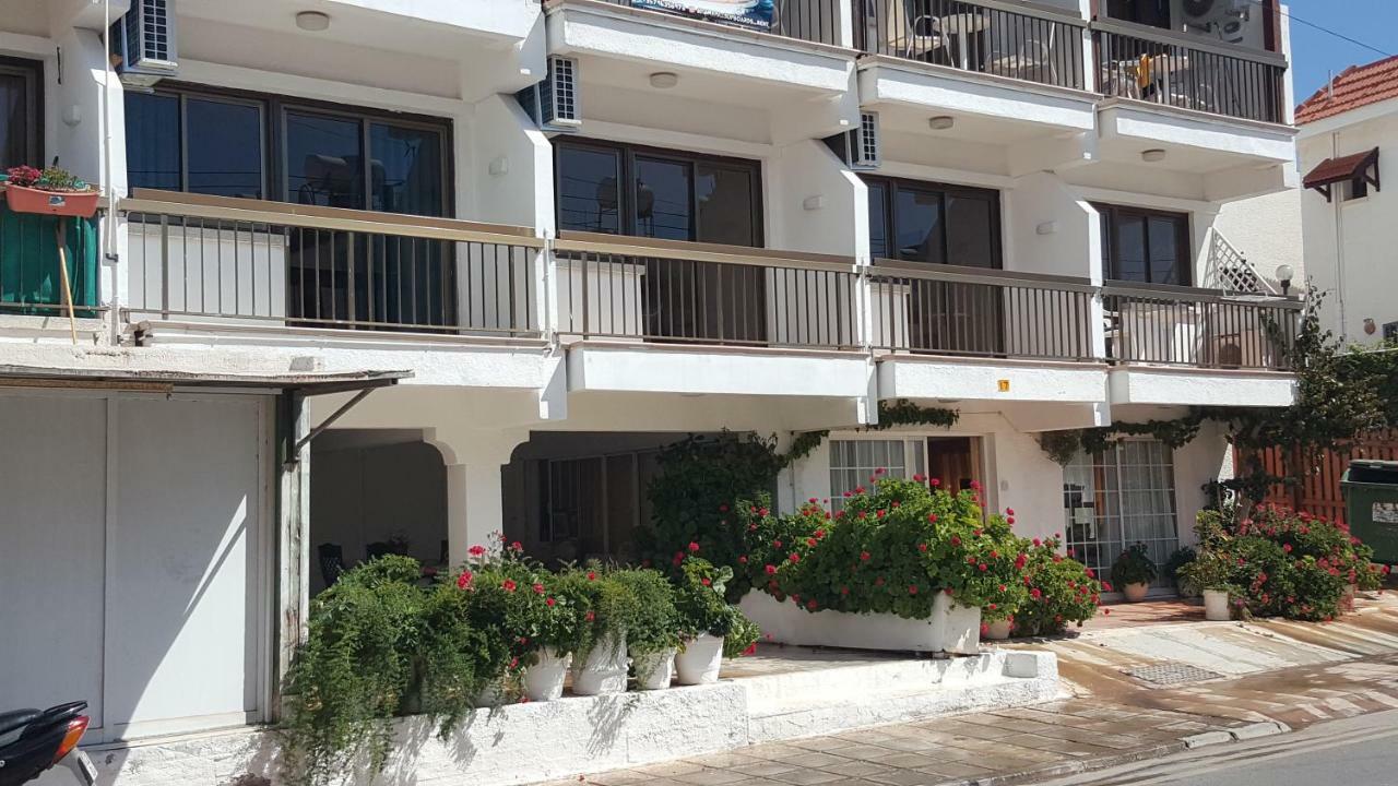 Manoli Apartments Ayia Napa Bagian luar foto