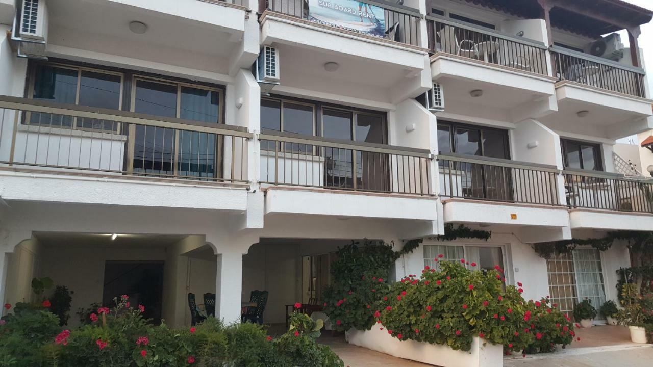 Manoli Apartments Ayia Napa Bagian luar foto